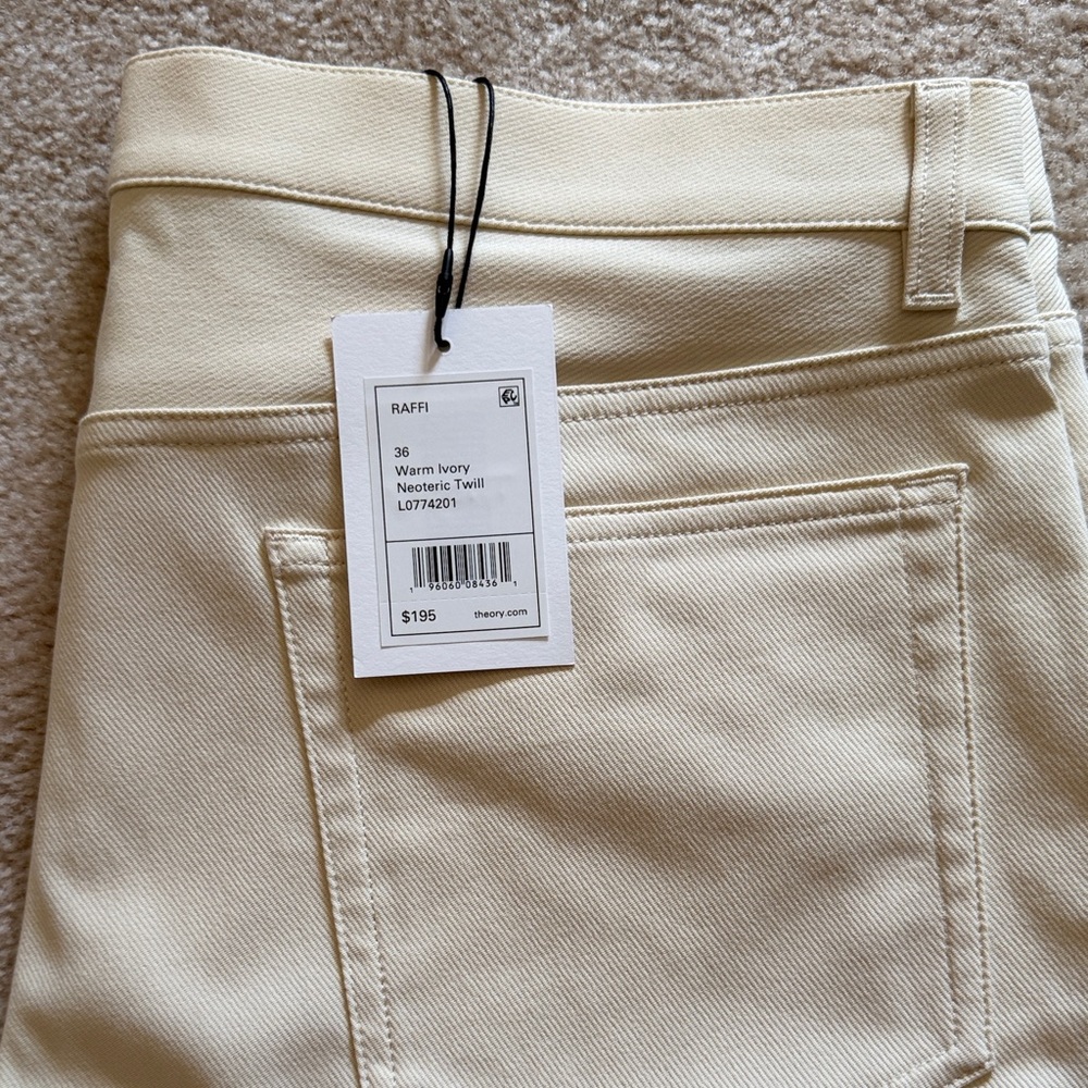 Theory Cream Raffi neoteric twill - Picture 4 of 11